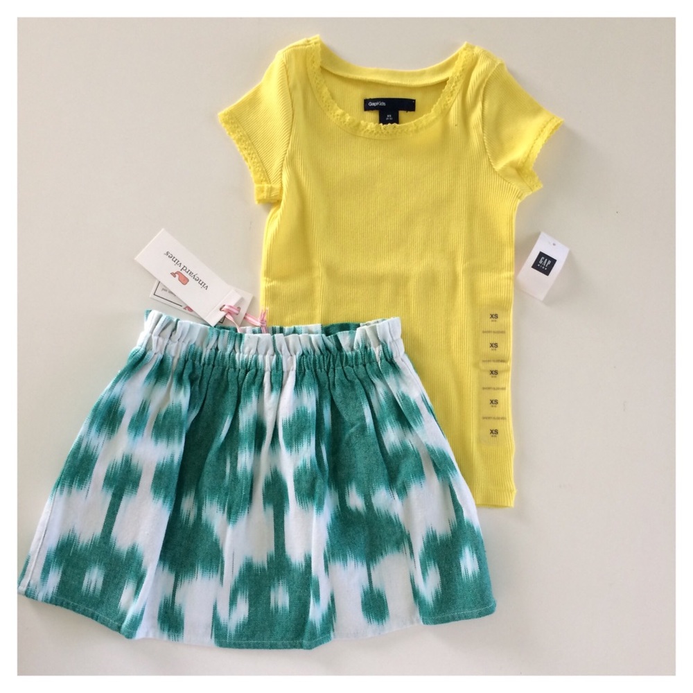 XS 4-5Y Yellow Tee & 4T Fun Print skirt outfit